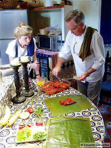 131-Chef Sterling making Pollo Pibil (c) Eduardo Cervantes.jpg